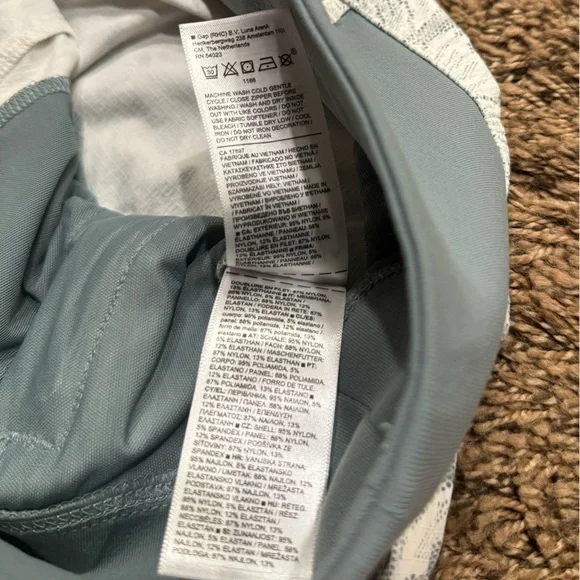 ATHLETA TREKKIE NORTH SHORT SZ 16 NWOT - Picture 13 of 14